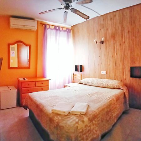 Hostal Cristina Дения Екстериор снимка