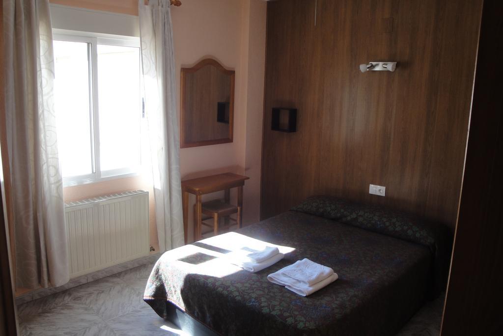 Hostal Cristina Дения Екстериор снимка