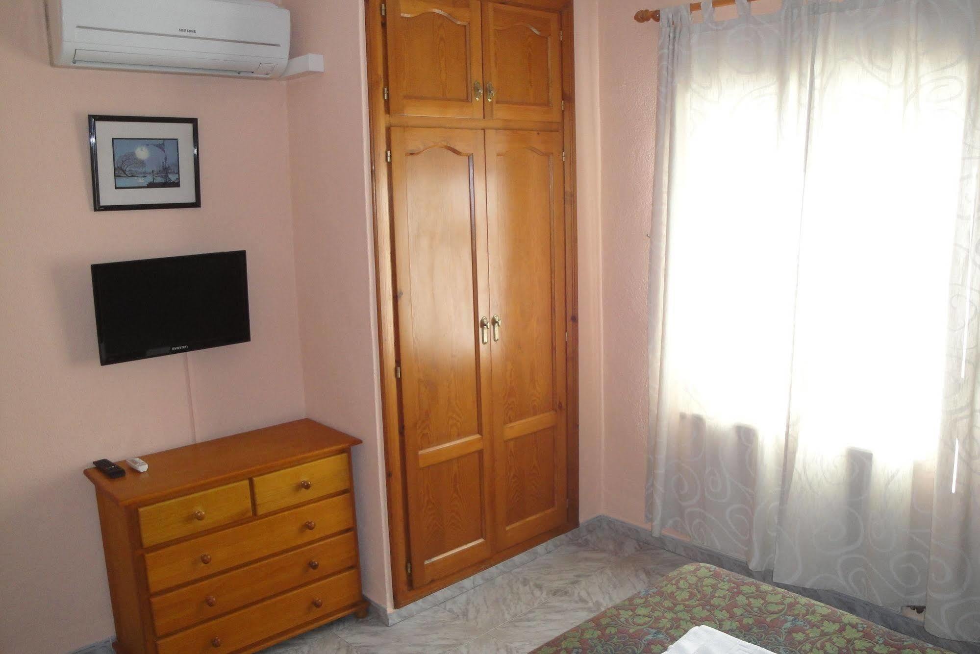Hostal Cristina Дения Екстериор снимка