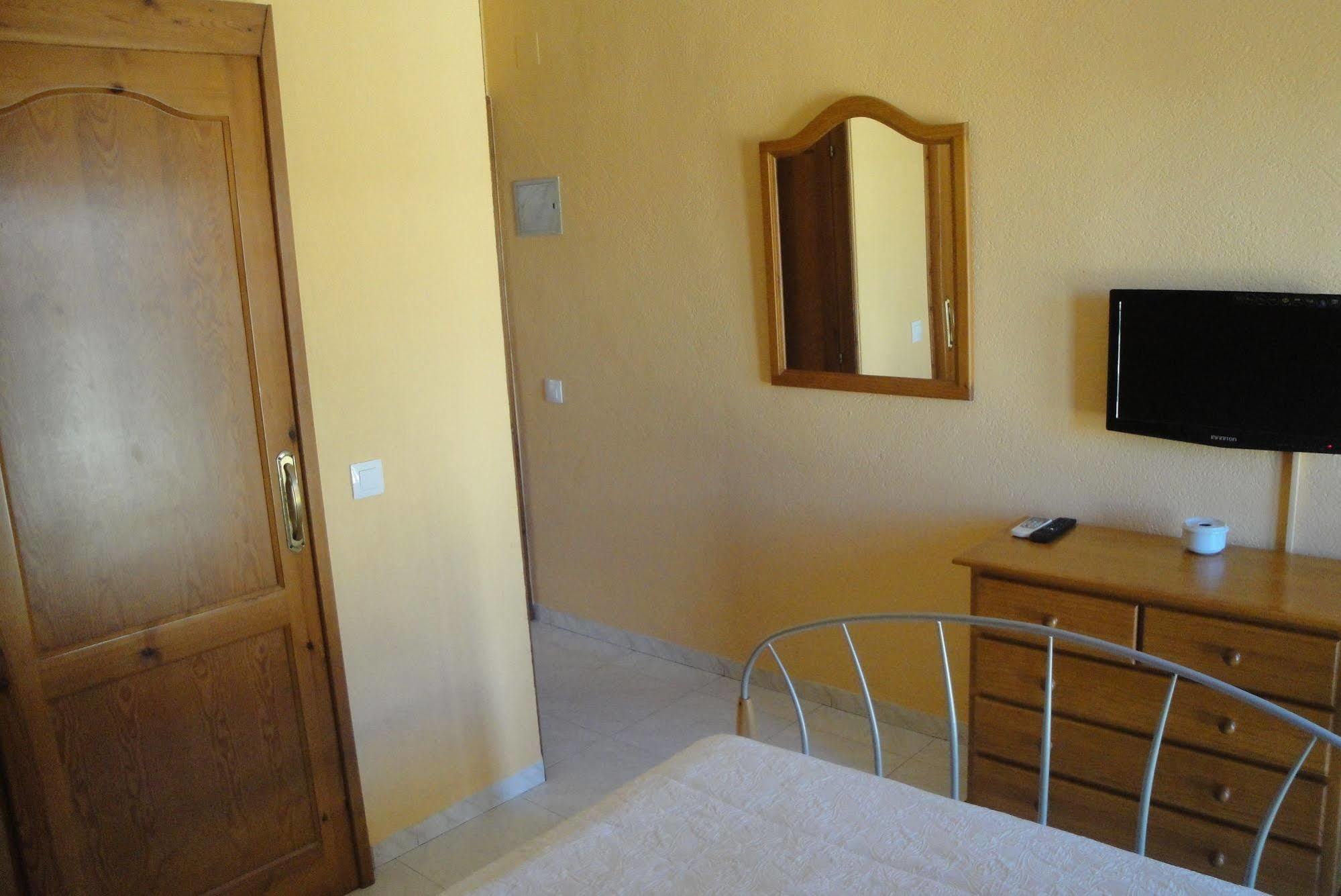 Hostal Cristina Дения Екстериор снимка