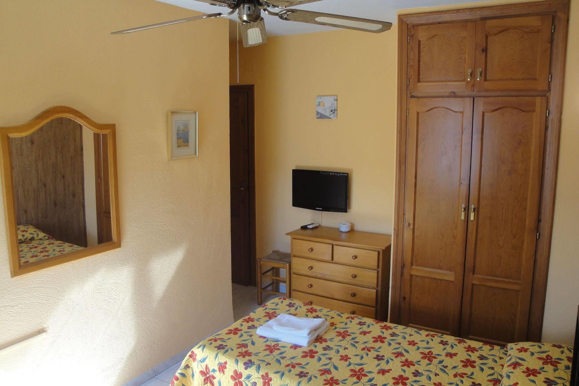 Hostal Cristina Дения Екстериор снимка